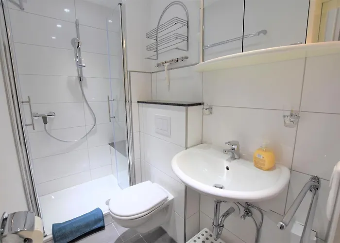 Kleine Bergstrasse7 Lägenhet *